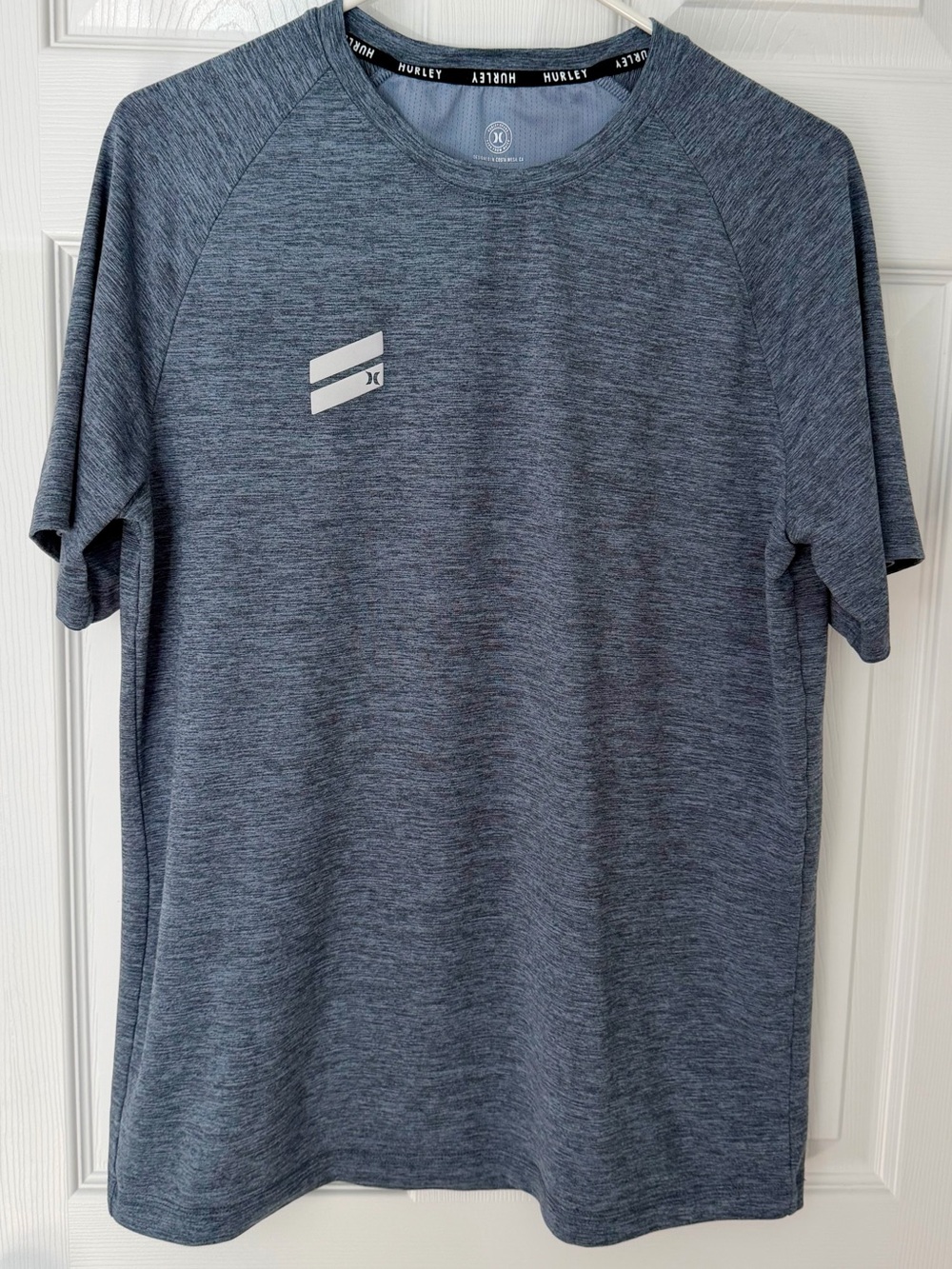 Men’s Hurley Short Sleeve High Performance Tee - Size M - Like New
